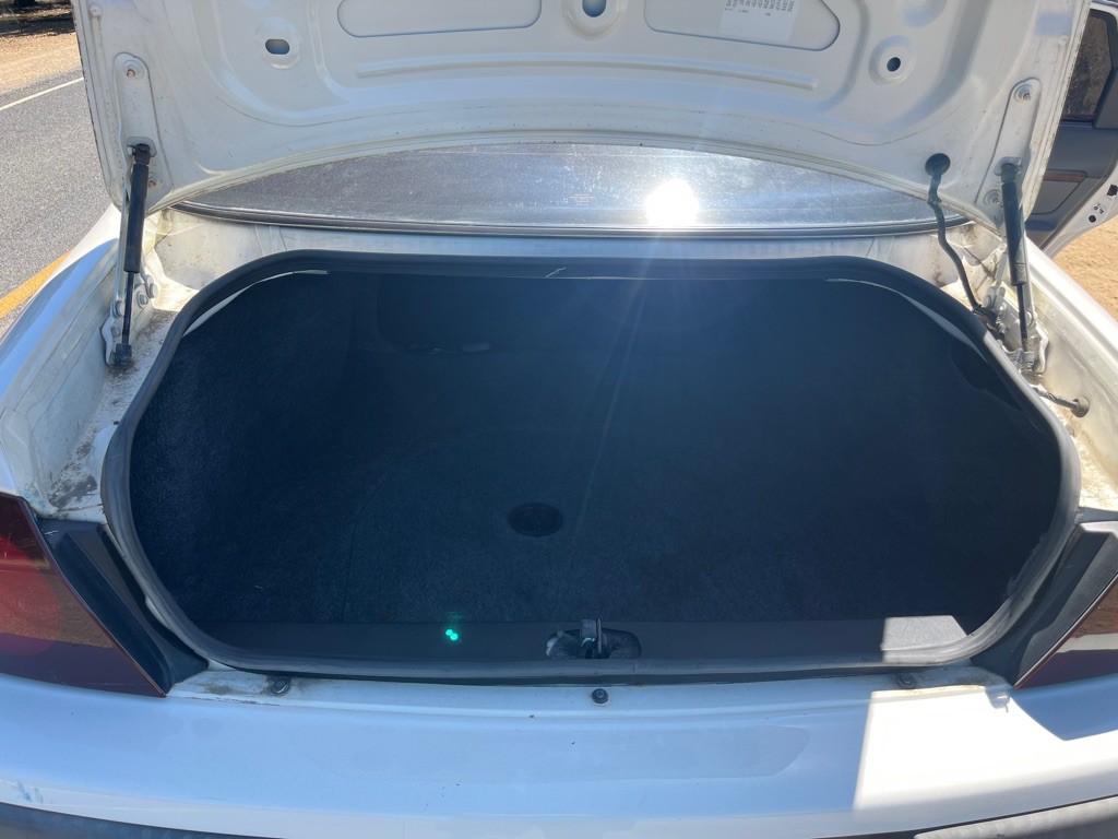2002 Chevrolet Impala Image 17