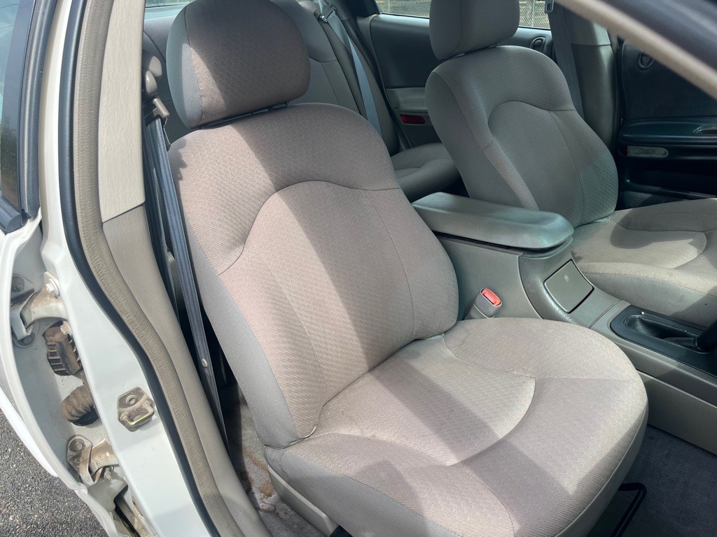 2002 Dodge Intrepid Image 12