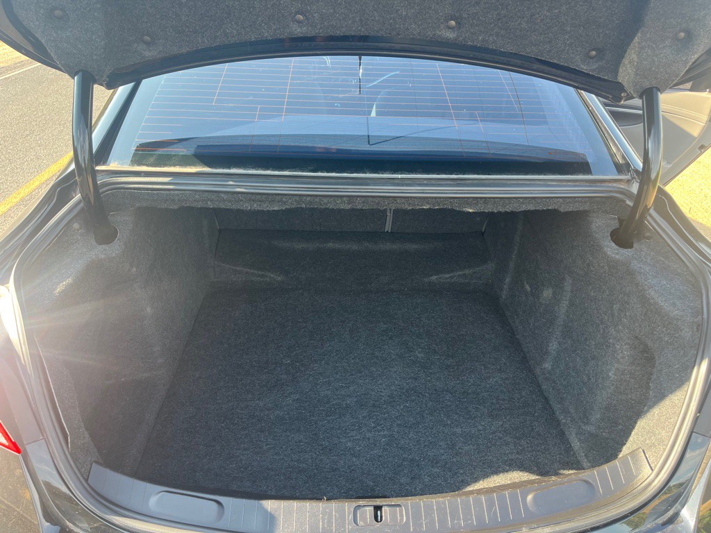 2015 Chevrolet Impala Image 12