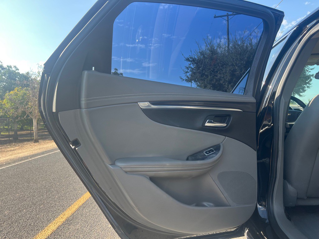 2015 Chevrolet Impala Image 16