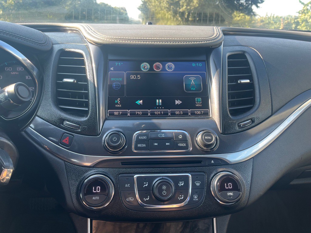 2015 Chevrolet Impala Image 21