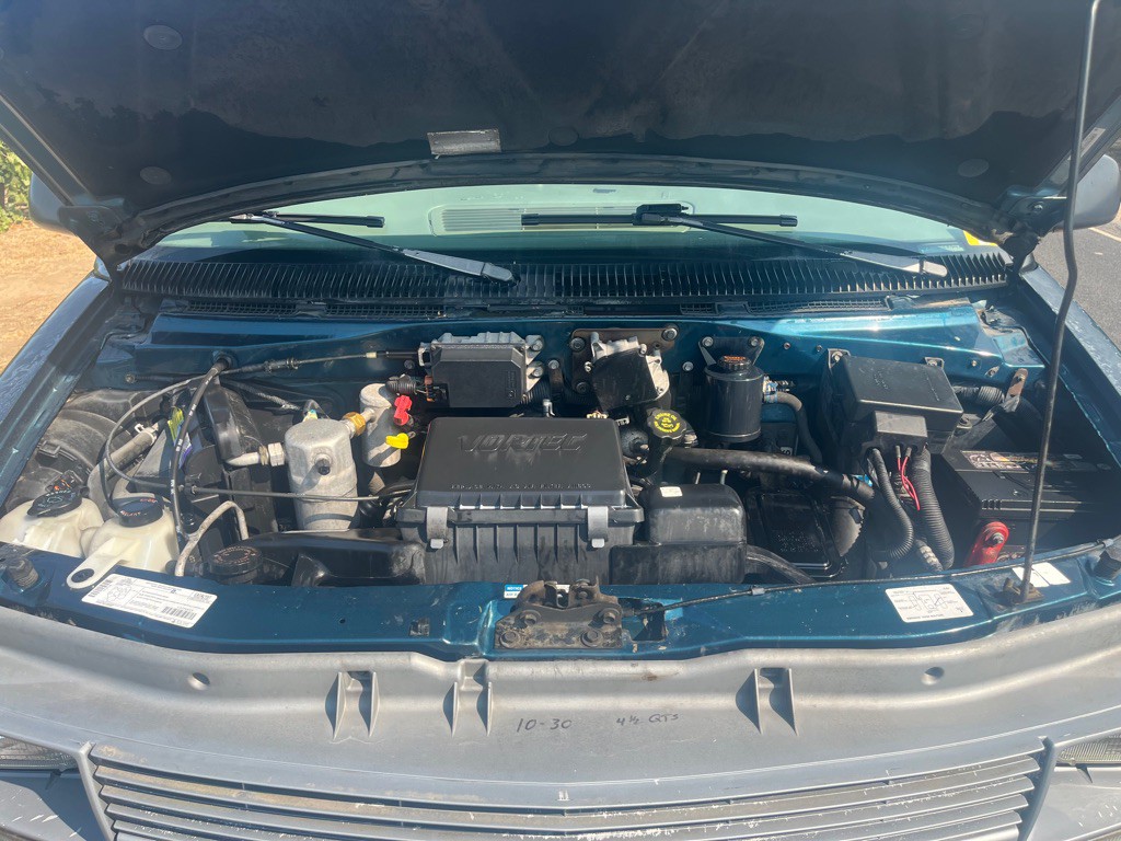 1997 Chevrolet Astro Image 6