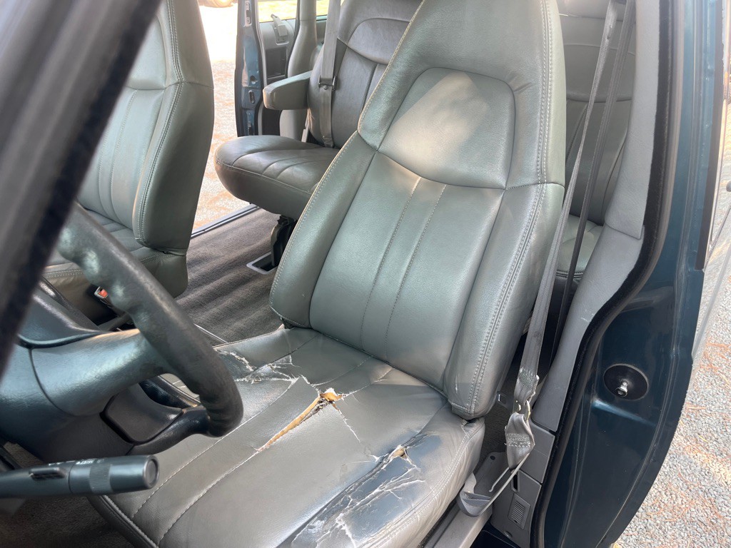 1997 Chevrolet Astro Image 20