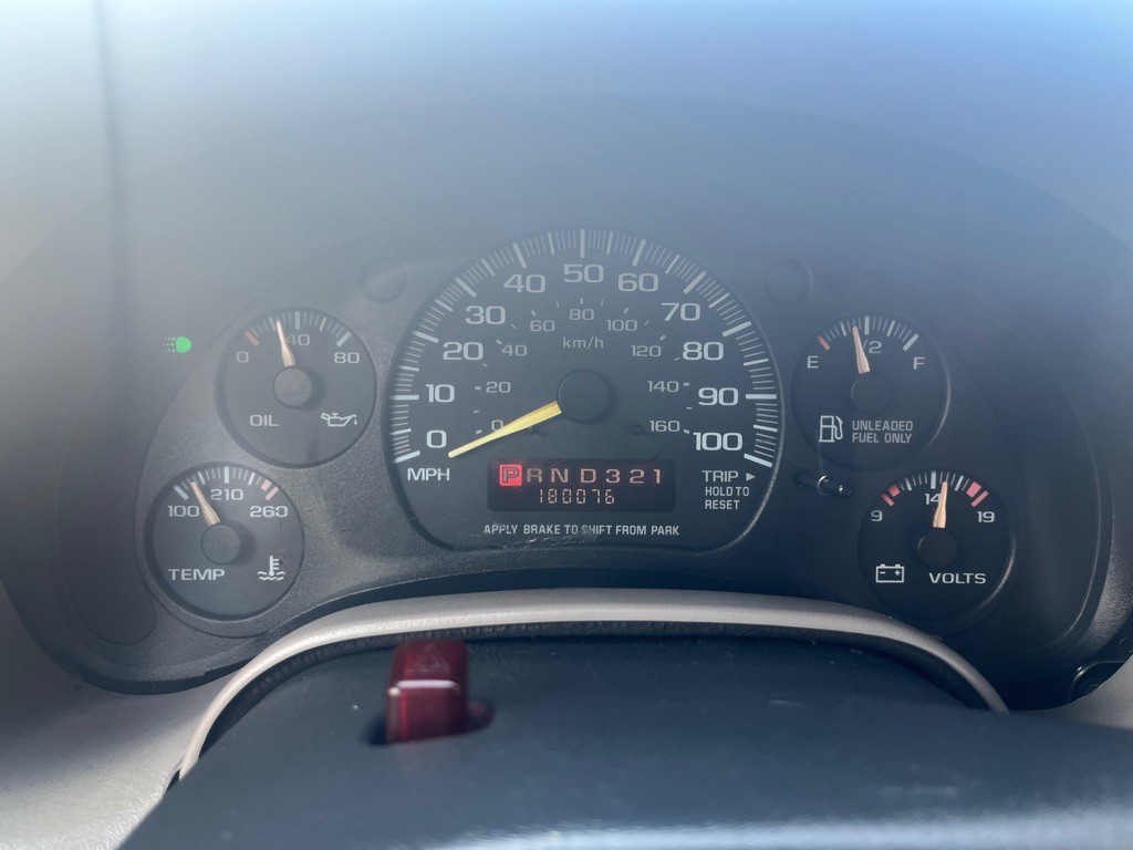 1997 Chevrolet Astro Image 25