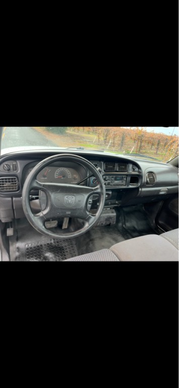 1999 Dodge Ram 1500 Image 9