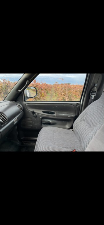 1999 Dodge Ram 1500 Image 12