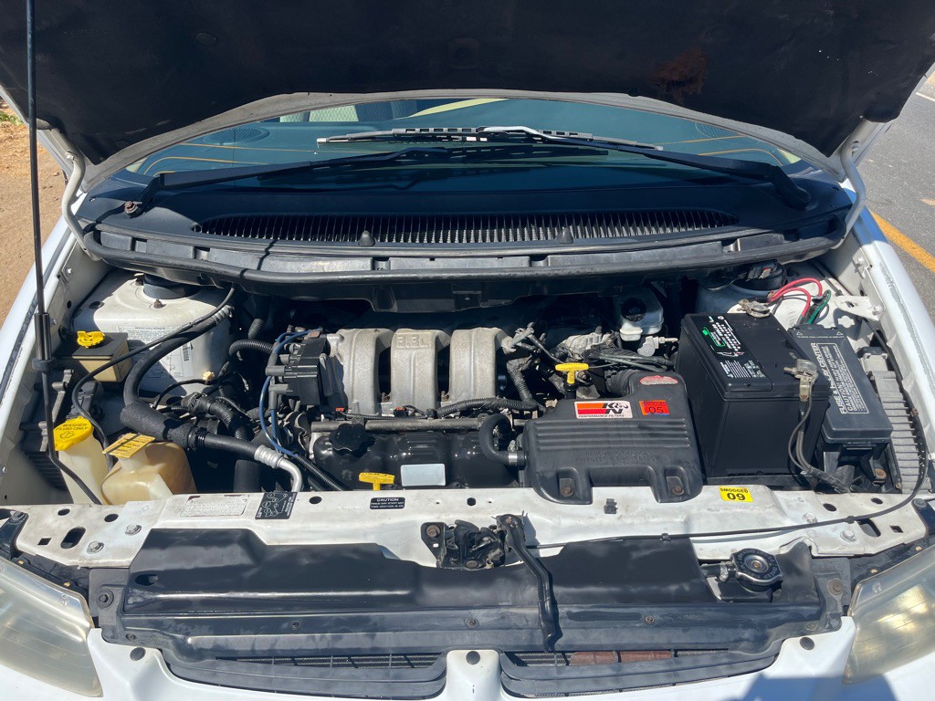 1999 Dodge Ram Van Image 5