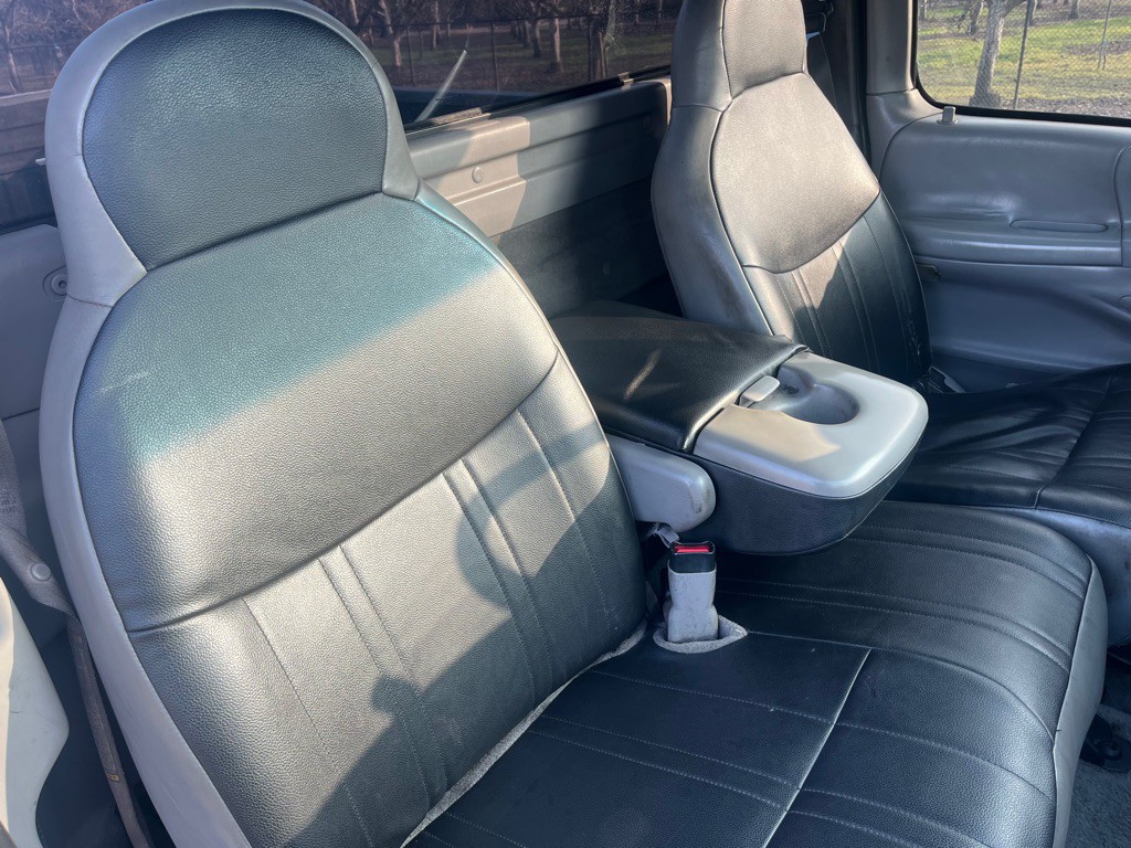 1998 Ford F-250 Image 10