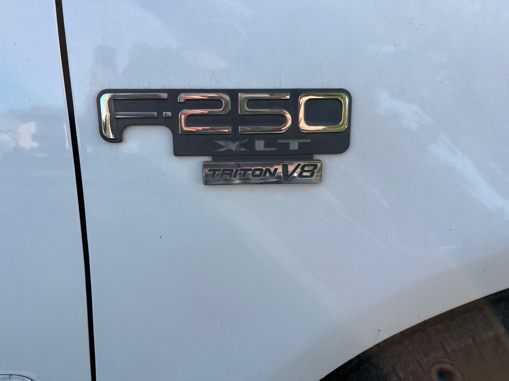 1998 Ford F-250 Image 19