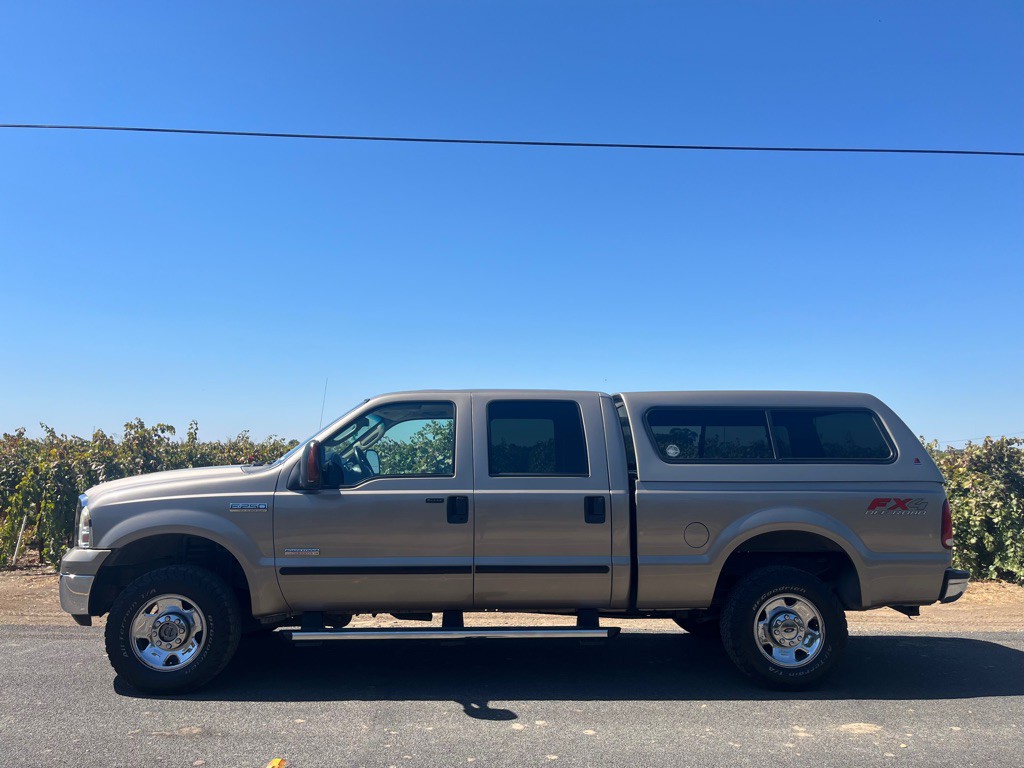 2005 Ford F-250 Image 1