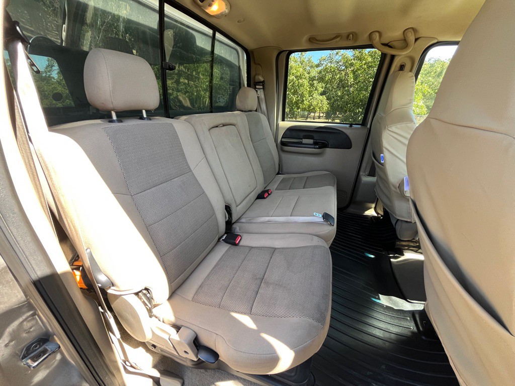 2005 Ford F-250 Image 12