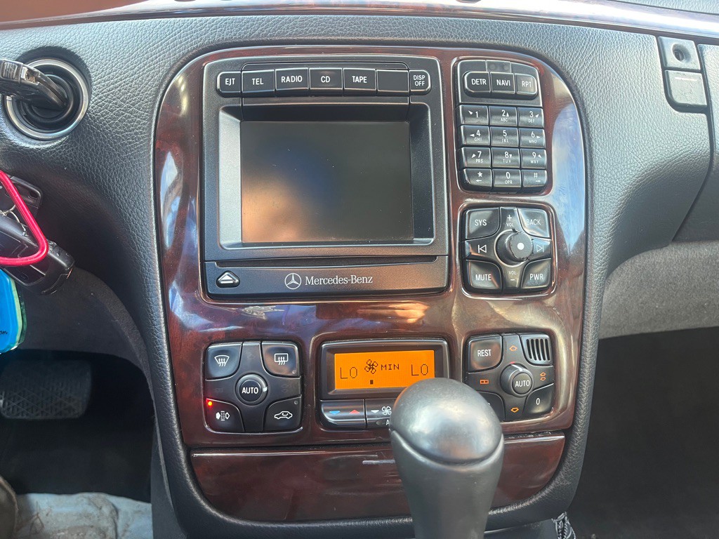 2000 Mercedes-Benz S-Class Image 21