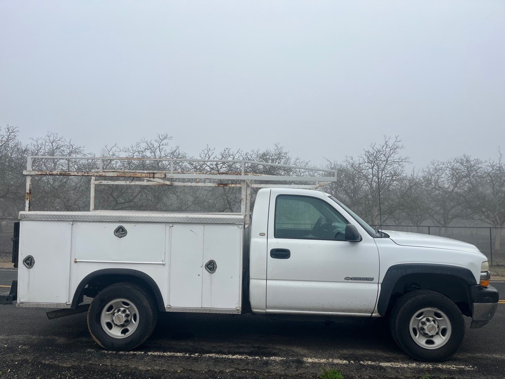 2001 Chevrolet Silverado 1500 Image 3