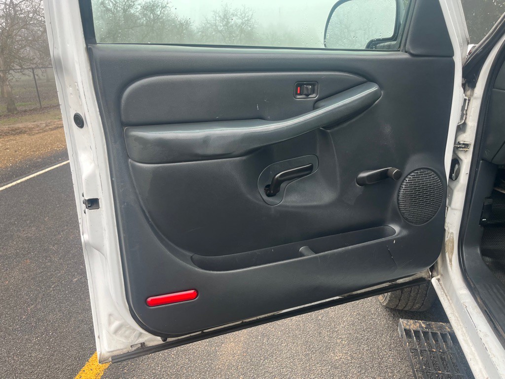 2001 Chevrolet Silverado 1500 Image 12