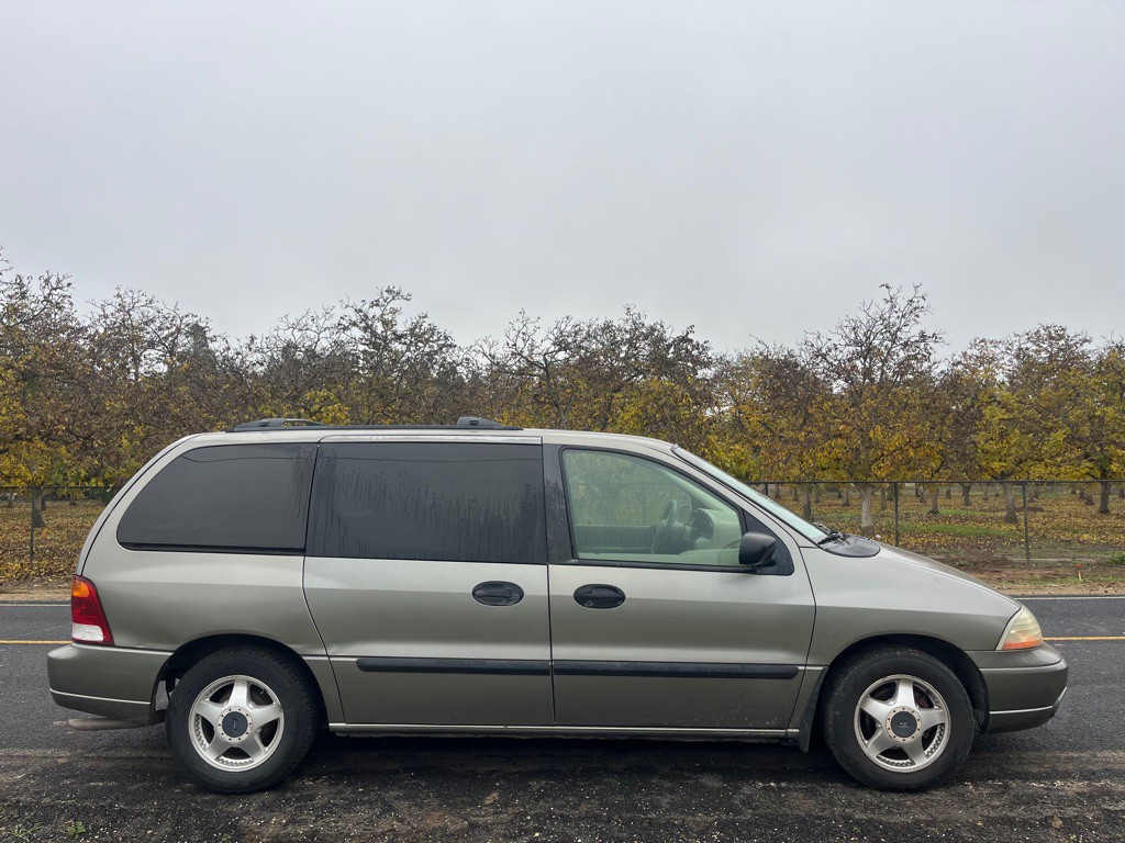 2003 Ford Windstar Image 3