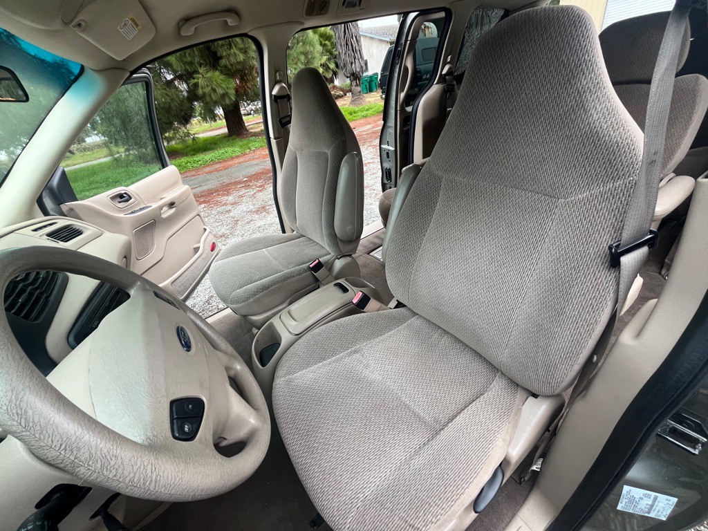 2003 Ford Windstar Image 25