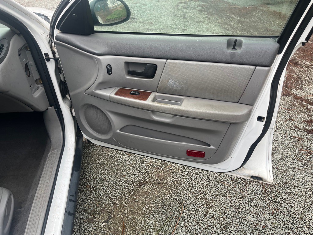 2003 Mercury Sable Image 11