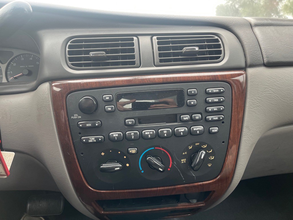 2003 Mercury Sable Image 22