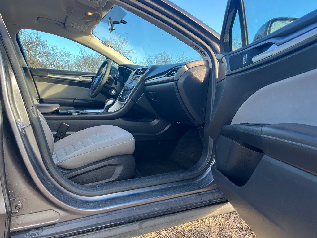 2013 Ford Fusion Image 9