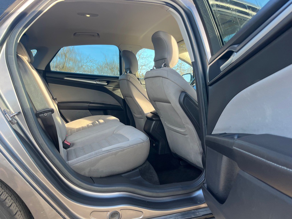 2013 Ford Fusion Image 12