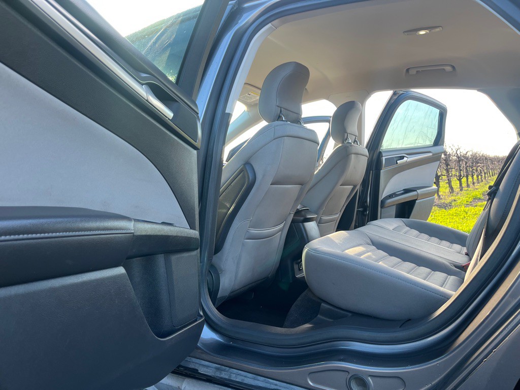 2013 Ford Fusion Image 16