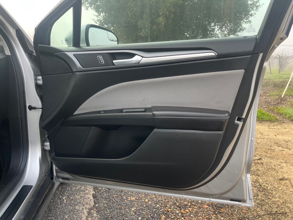 2014 Ford Fusion Image 12