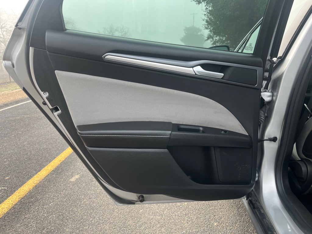 2014 Ford Fusion Image 19