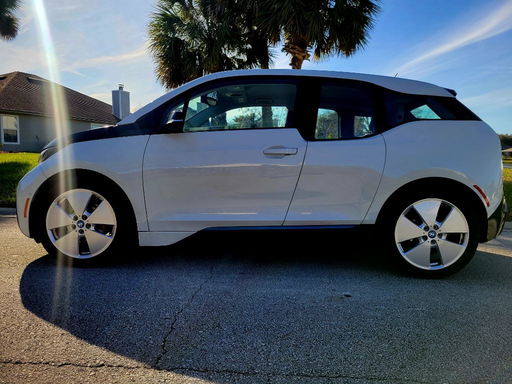 2016 BMW i3 Image 2