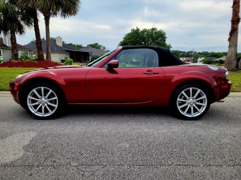 2006 Mazda MX-5 Miata Image 18