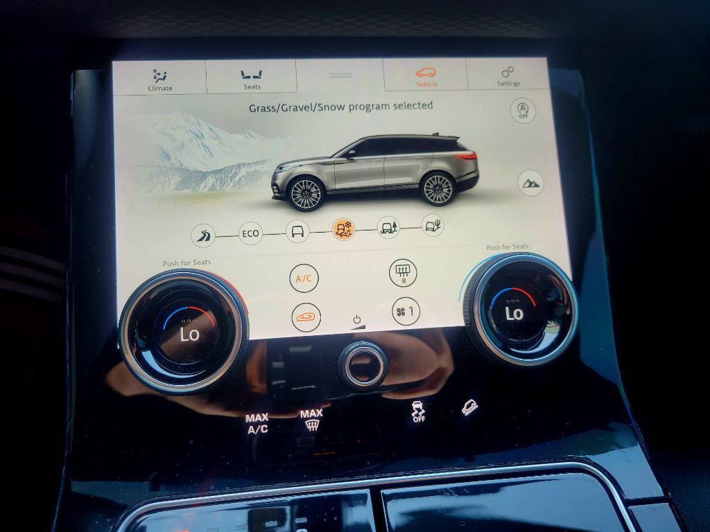 2020 Land Rover Range Rover Image 19