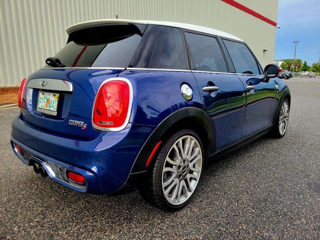 2015 MINI Cooper Image 5