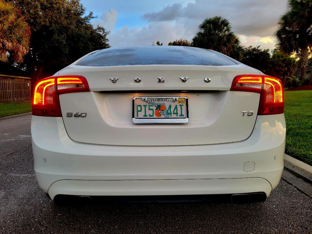2016 Volvo S60 Image 5