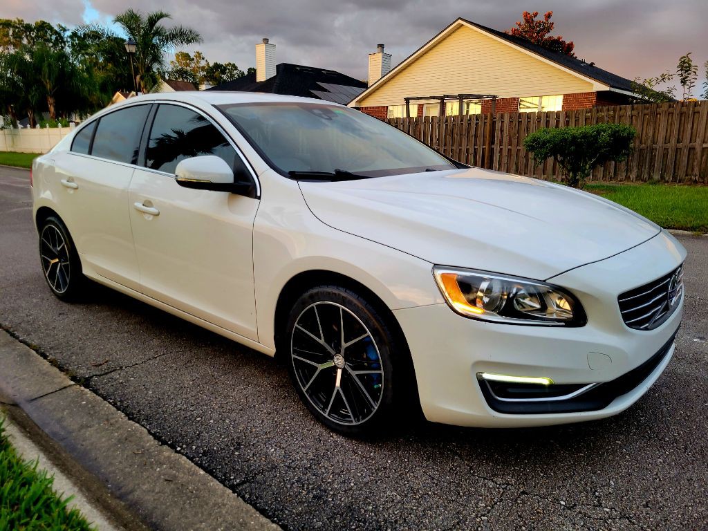 2016 Volvo S60 Image 6