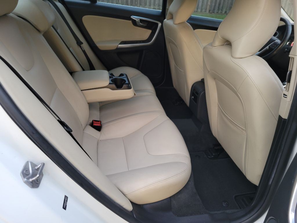 2016 Volvo S60 Image 12