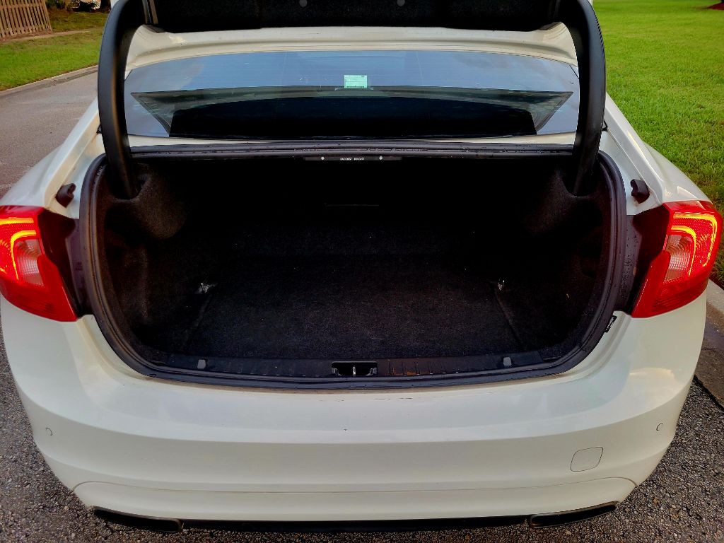 2016 Volvo S60 Image 16