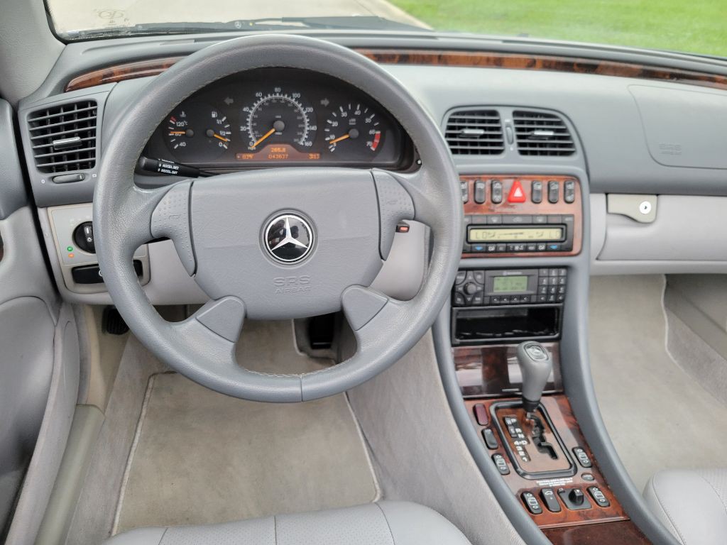1999 Mercedes-Benz CLK-Class Image 9