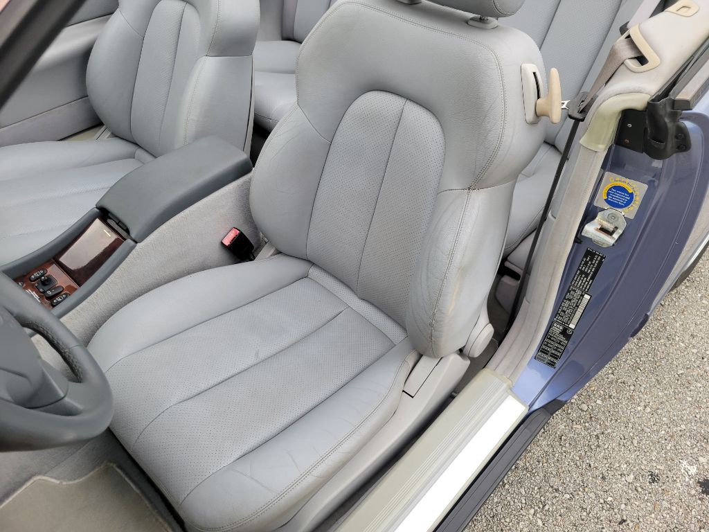 1999 Mercedes-Benz CLK-Class Image 10
