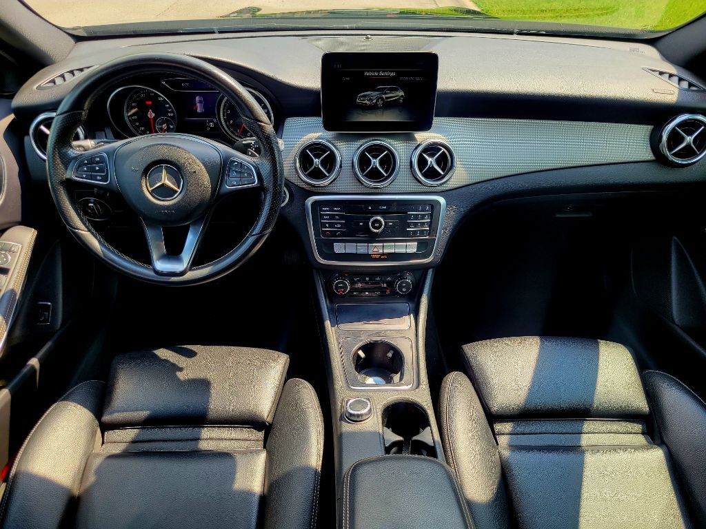 2018 Mercedes-Benz GLA-Class Image 9