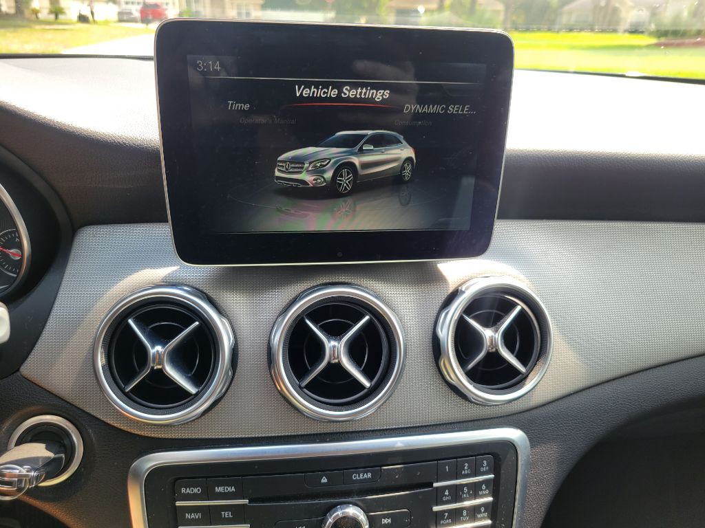 2018 Mercedes-Benz GLA-Class Image 16