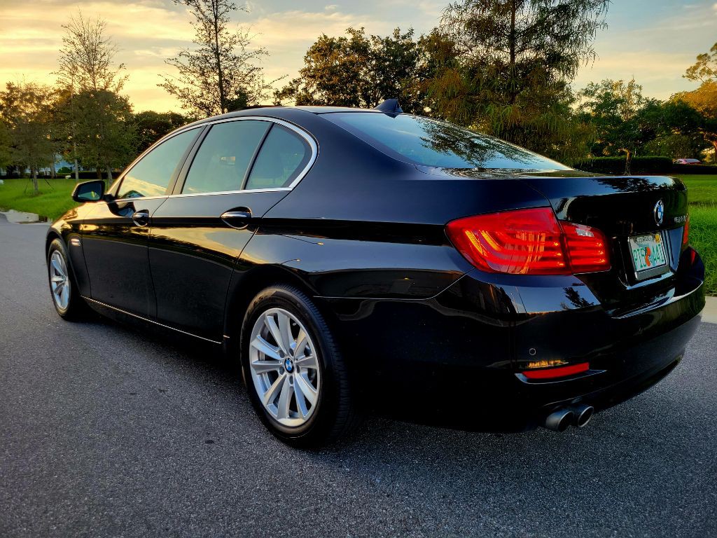 2015 BMW 5 Series Image 2