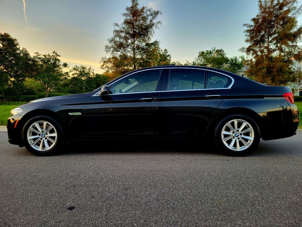 2015 BMW 5 Series Image 3