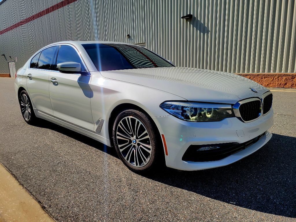 2017 BMW 5 Series Image 8