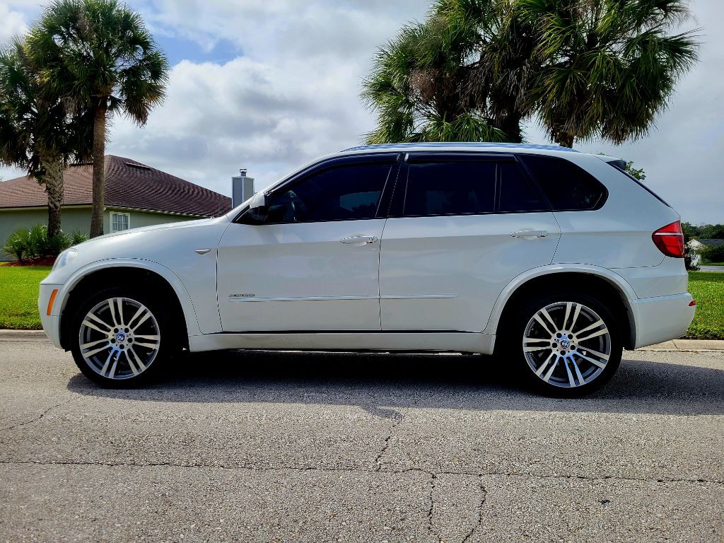 2013 BMW X5 Image 2