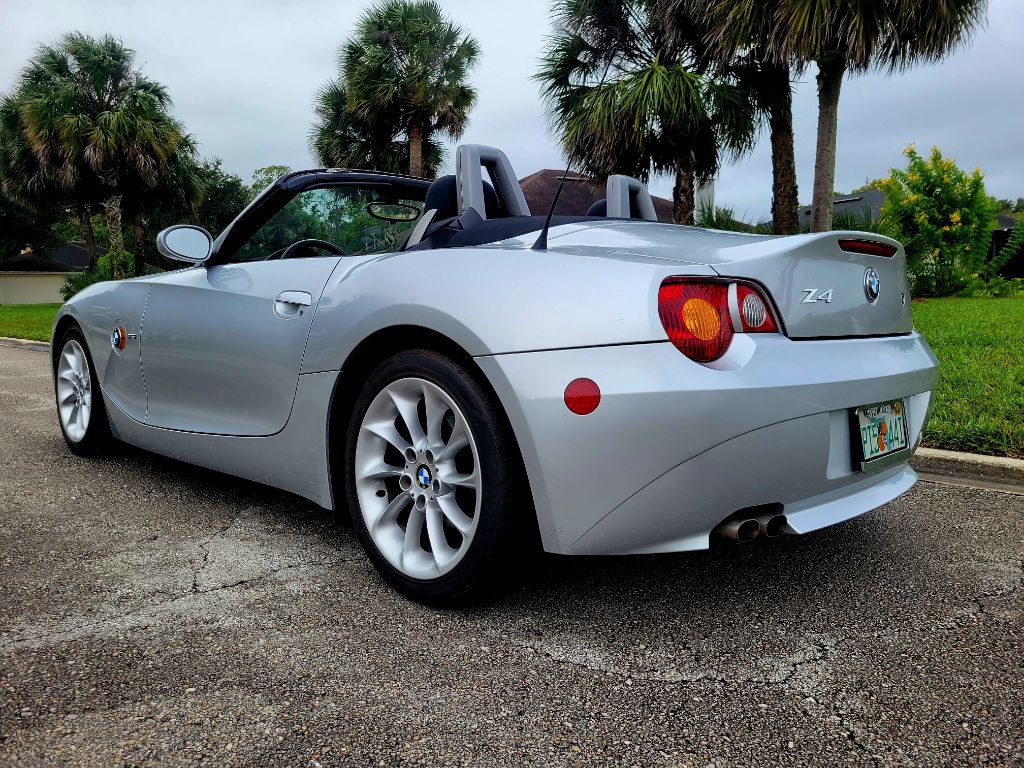 2004 BMW Z4 Image 3