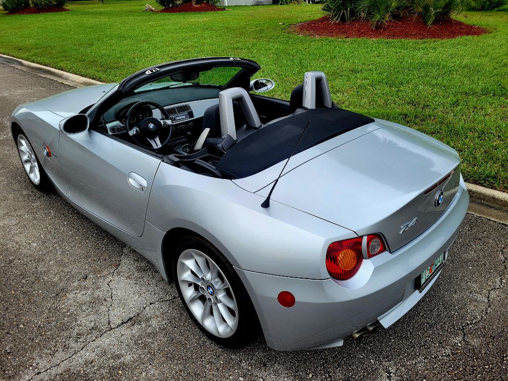 2004 BMW Z4 Image 4