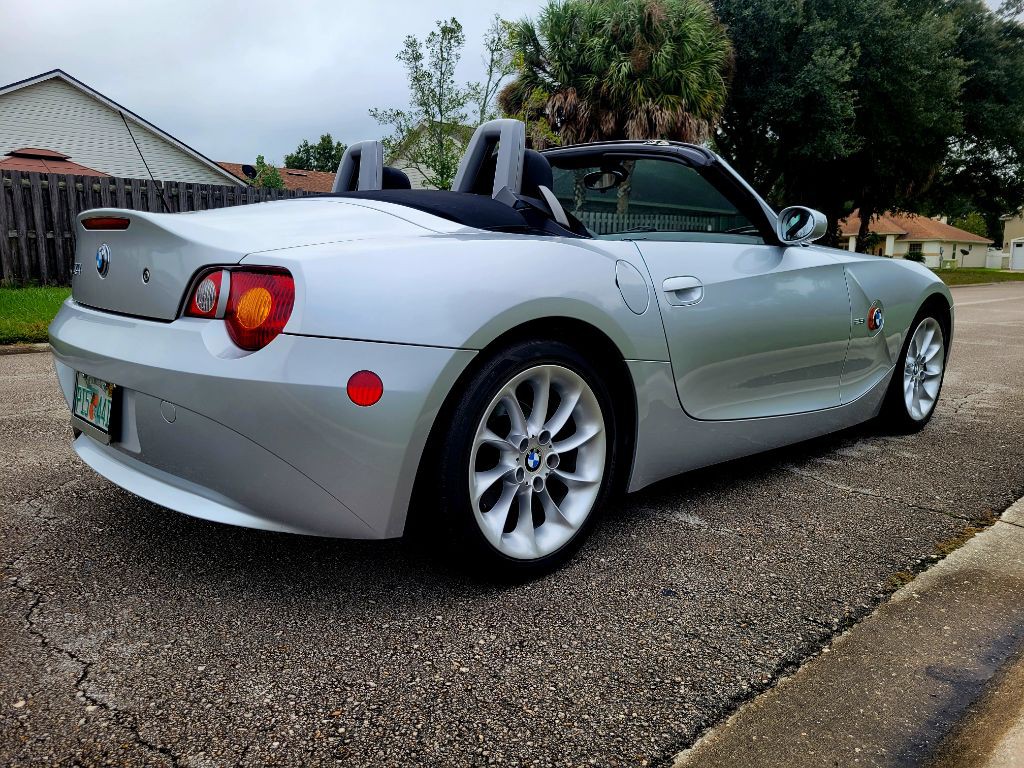 2004 BMW Z4 Image 8