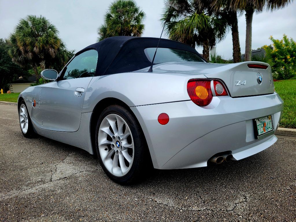 2004 BMW Z4 Image 18