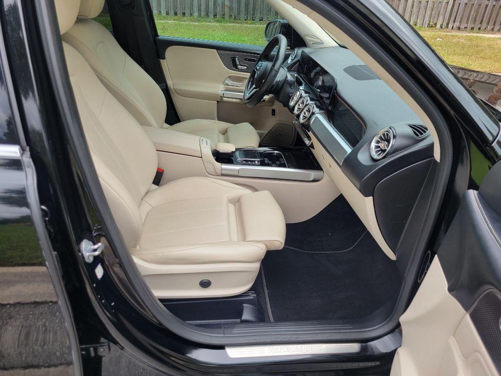 2021 Mercedes-Benz GLB Image 13