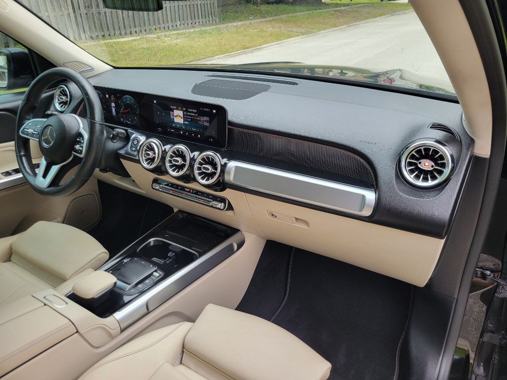 2021 Mercedes-Benz GLB Image 14
