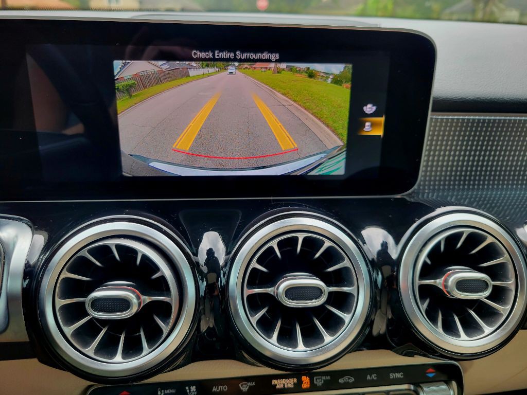 2021 Mercedes-Benz GLB Image 27